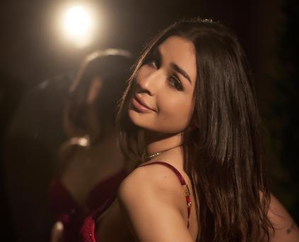 Girl Alone - EmmaBlancco