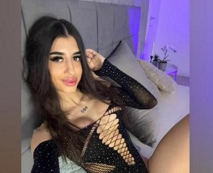 Girl Alone - KatelynSparkss