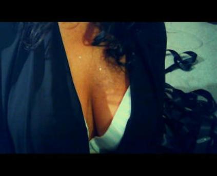 Girl Alone - PrincessLeah69