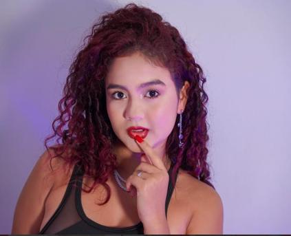 Girl Alone - katymontesBass