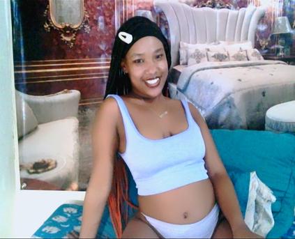 Girl Alone - Erotic_Sexy_Prada