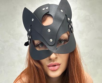 Girl Alone - Juicy_Ginger