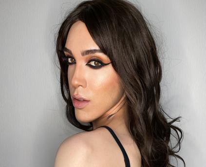 Trans - Stripperella_Jones