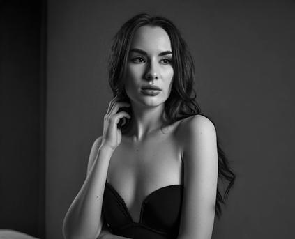 Girl Alone - MissBelle