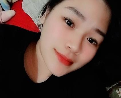 Friends & Romance - Nina03366