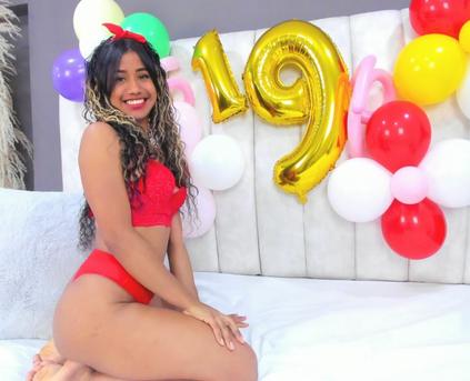 Girl Alone - NAOMICAMP1