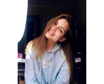 Friends & Romance - LyraAmelis