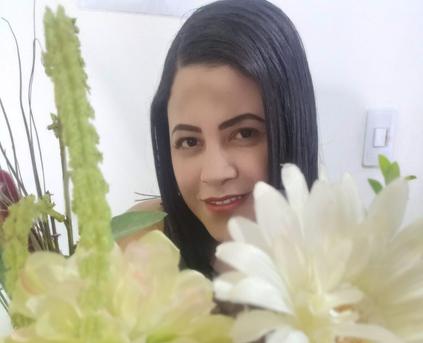 Girl Alone - karimeCute