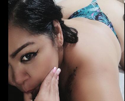 Girl Alone - Mia_rousse69