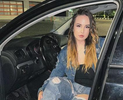 Girl Alone - HaileySkyess