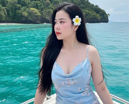 Girl Alone - lucybabyy499