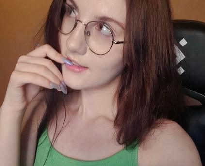 Girl Alone - V1xenLight