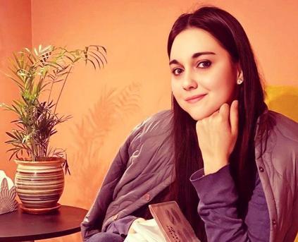 Friends & Romance - OliviaCute