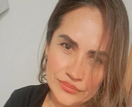 Girl Alone - Milenaap69