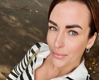 Friends & Romance - MandiBrooks