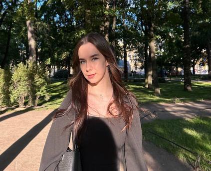 Girl Alone - ErikaEsster