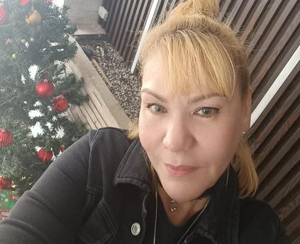 Girl Alone - CelesteRoseX