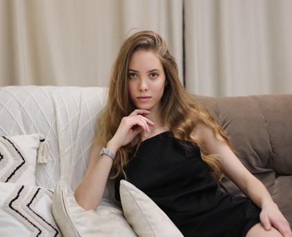 Shy Girl Alone - AliceBelle