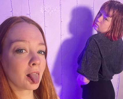 Girl on Girl - radiantstwo