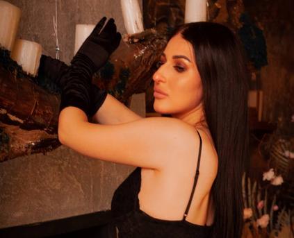 Girl Alone - FoxEnchanteFun