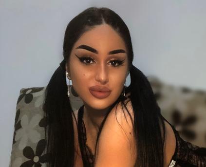 Girl Alone - SeleneVeux