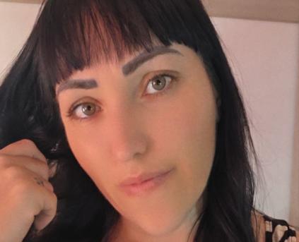 Shy Girl Alone - Ariana