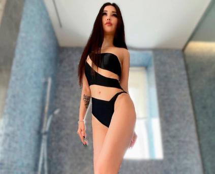 Girl Alone - LaLissaGirl