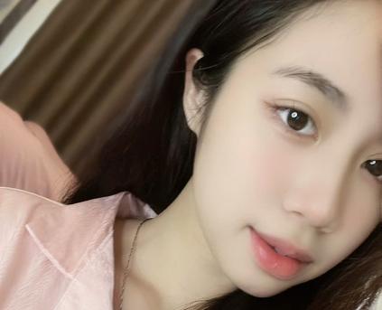 Girl Alone - IsabellaBabe