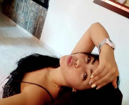 Girl Alone - AntonelaWoo