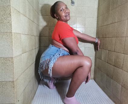 Shy Girl Alone - ThickJuicyPussy