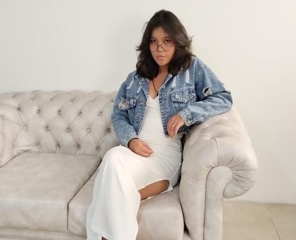 Girl Alone - IzumiKawai