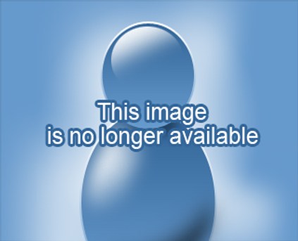 Girl Alone - hottotro